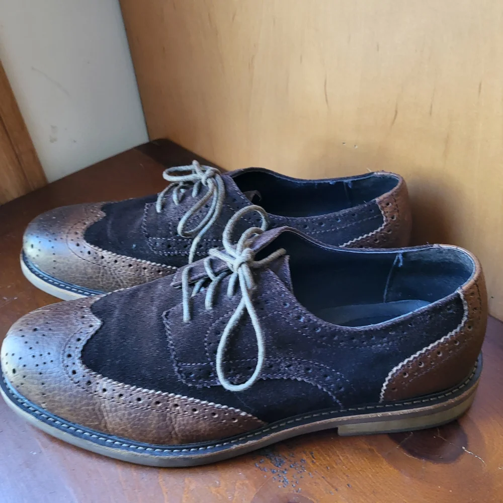 Lands End stylish wingtip